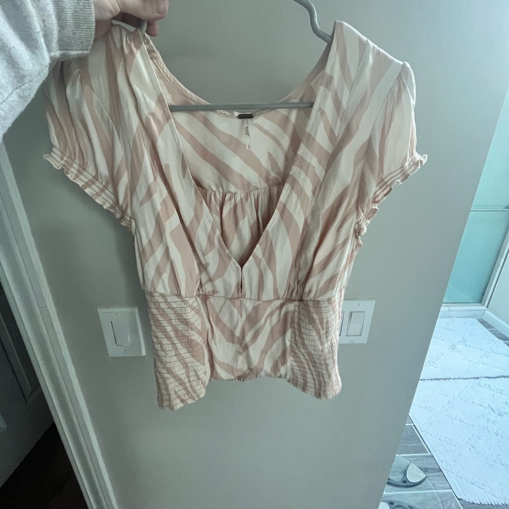 Free people silk giraffe top - Picture 2 of 4